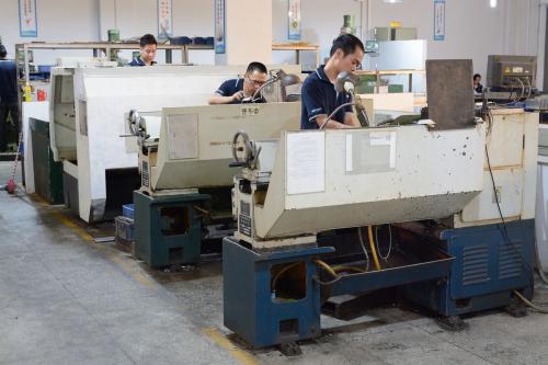 塑膠注塑側向分型抽芯（xīn）機構的定義