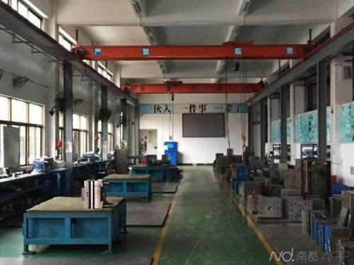 注塑模（mó）具（jù）工廠製造滑塊加斜導柱定模內側抽（chōu）芯