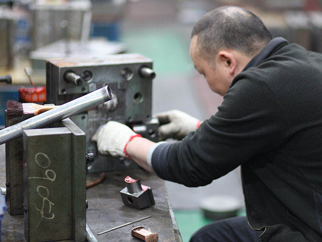 模具加工前需要（yào）注意哪些問（wèn）題