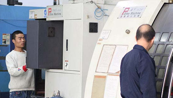 在深圳怎麽選擇專業（yè）的模具開模廠（chǎng）呢？