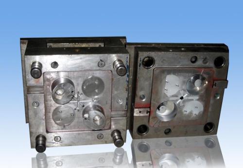 如何預防(fáng)模具拉不開模? 深(shēn)圳塑膠模具開模 如何預防模具拉不開模? 深圳塑膠(jiāo)模具(jù)開模