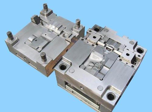 深圳模具廠怎樣預防產品黑點_深圳科（kē）翔模具